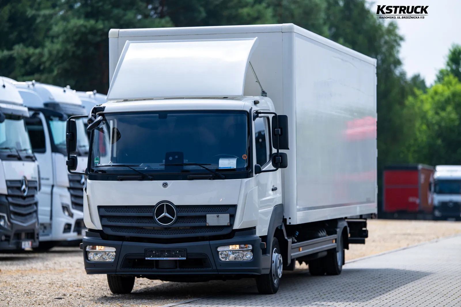 Mercedes-Benz Atego 818L kontener 7,25 — 1